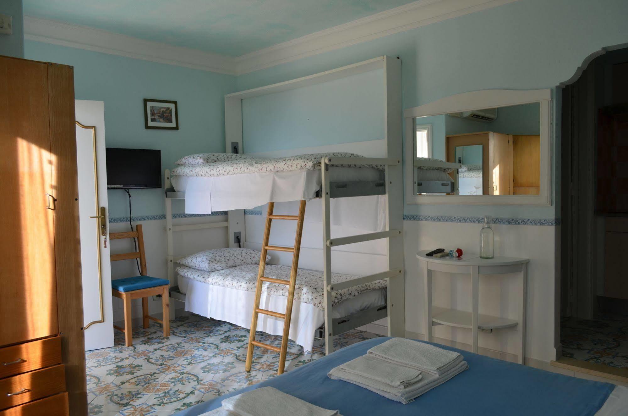 Le Ginestre Di Capri Bb & Holiday House Anacapri  Exterior foto