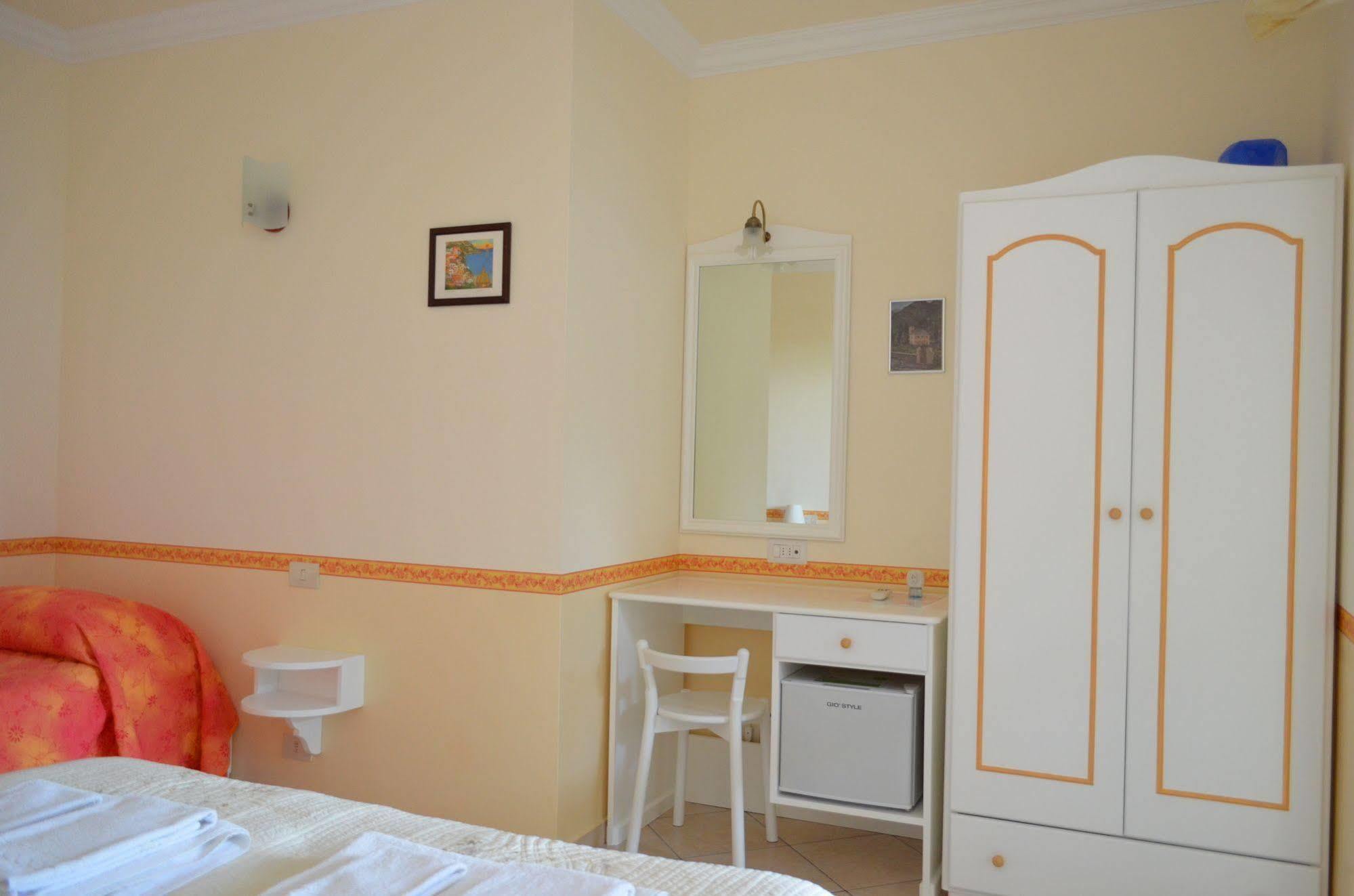 Le Ginestre Di Capri Bb & Holiday House Anacapri  Exterior foto