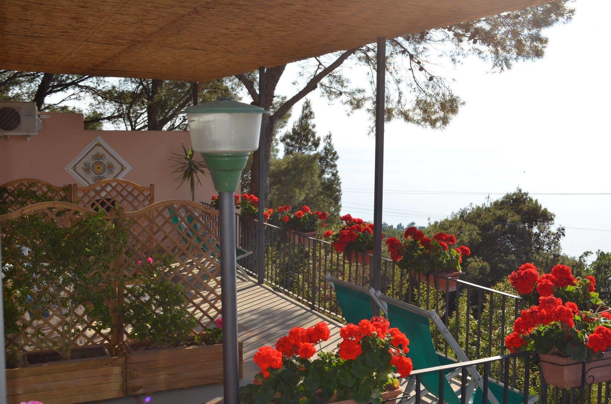 Le Ginestre Di Capri Bb & Holiday House Anacapri  Exterior foto